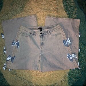 Hot Topic Sweet Society Light Indigo Blue Bow Wide Leg Jeans Plus Size
